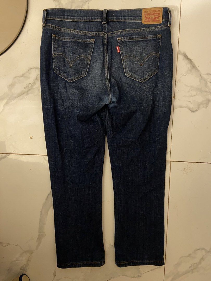 Levi's 414 Relaxed Straight Jeans Size 28 (Category: Jeans) located in Mandaluyong City. Submitted by fly4life (Listing ID 1439919990, Image 2). Description: - Classic Levi's 414 Relaxed Straight jeans - Dark wash blue denim - Comfortable relaxed fit - Straight leg opening - Iconic Levi's red tab and leather patch branding - Perfect for everyday wear - Width: 33 - Length: 33.5 - Hem: 7.