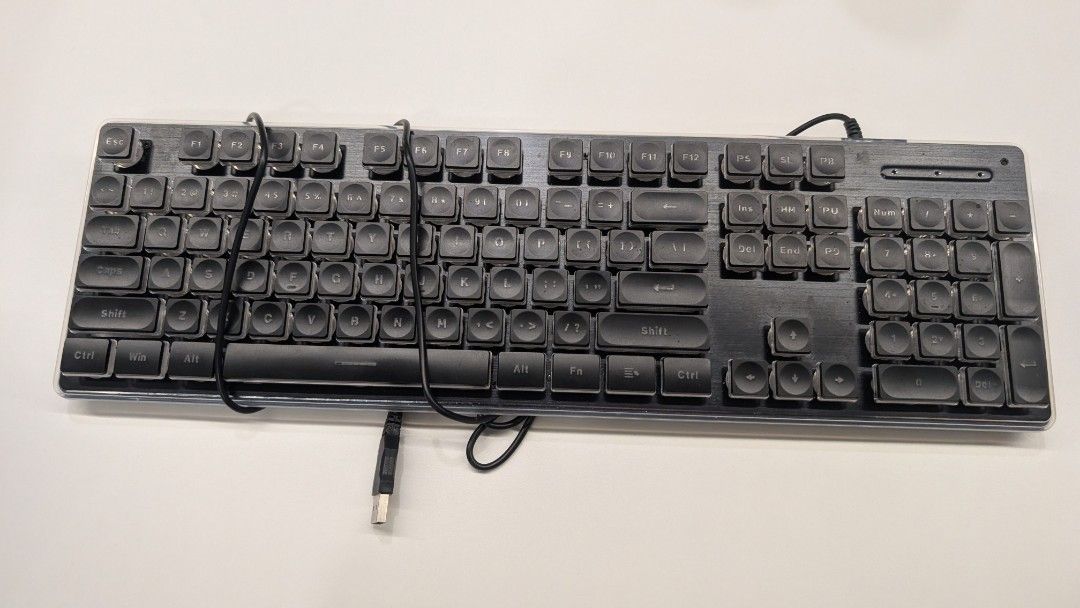 Logitech Mechanical Keyboard463837507712471040