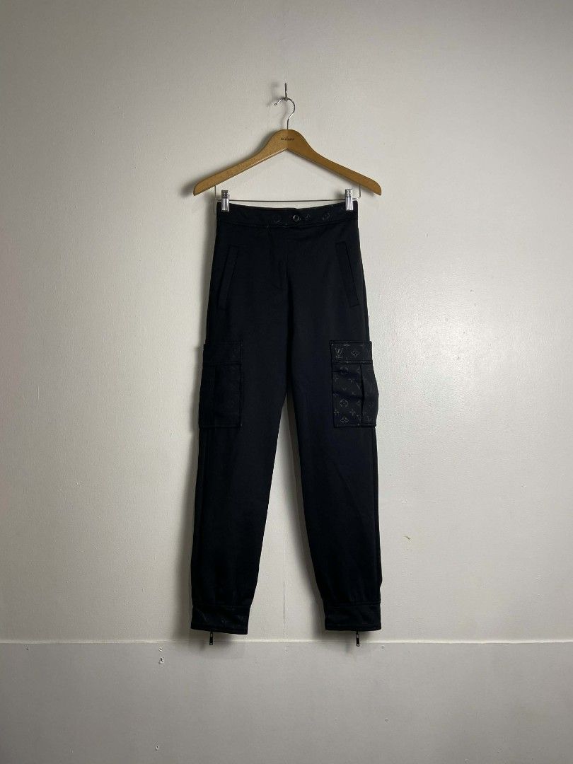 Louis Vuitton Monogram Cargo Pants Black (Category: Luxury Apparel) located in Manila. Submitted by capitalismgoods6100 (Listing ID 1439922366, Image 1). Description: Louis Vuitton Monogram Cargo Pants 36 on tag W-27-30 by inches' , L-38 by inches' ,Hem-5.5' Thigh-11' Like New Condition Issue(s): None Mode of delivery: (J&T) Price: 2,000 + shipping fee DM for more details! Location: Bacolod City, Negros Occ Disclaimer: We have no affiliation with
