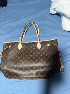 (Category: ) located in . Submitted by decluttering.era.alabang (Listing ID 1439940451, Image 1). Description: .