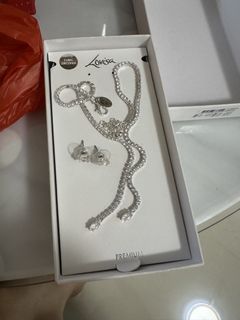 (Category: ) located in . Submitted by shopiiladyy90 (Listing ID 1439909715, Image 1). Description: .