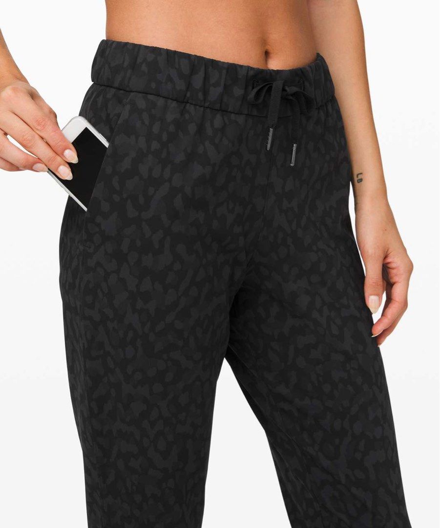Lululemon - On The Fly 7/8 - Camou Pants (Category: Activewear) located in Quezon. Submitted by _sprezzatura (Listing ID 1439884009, Image 2). Description: Lululemon On The Fly 7/8 Pants Size 4 on tag Dimensions: Waistline - 28” to 32” Length - 36” Front rise - 10” Inseam - 27” Thigh - 10” Knee - 8” Leg opening - 6” Like new condition No issue Note: Feel free to ask questions before purchasing .