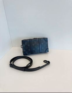 （分類：）位於 。 由 iris.luxury 提交（商品編號 1439912258，圖片 1）。簡介： 。