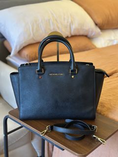 5,000+ Michael kors doctors bag For Sale | Bags & Wallets  display picture 1