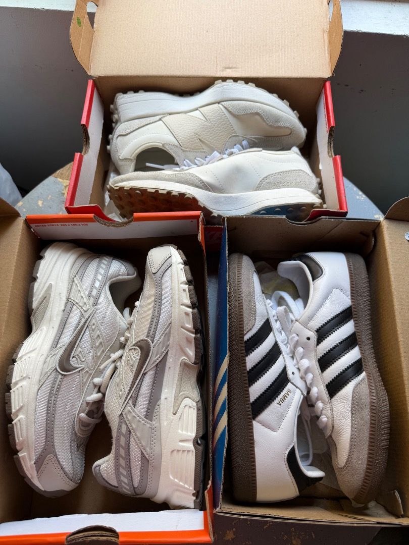 New Balance 327 White Sneakers (Category: Sneakers) located in Caloocan City. Submitted by rieeeeeed (Listing ID 1439838846, Image 1). Description: TAKE ALL FOR 7.5k, all original. Can ship nationwide. Loc: Sta Mesa, Manila US 6 Women Comes with boxes.