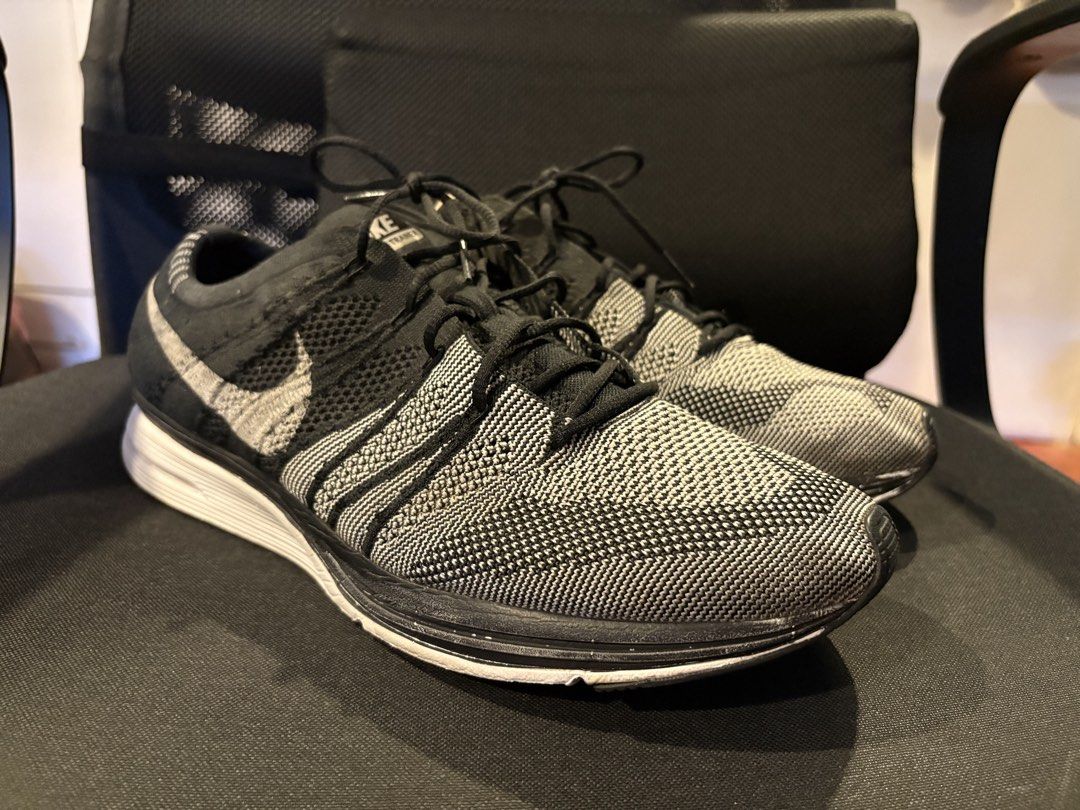 Nike Flyknit Trainer (Category: Sneakers) located in Paranaque City. Submitted by finests (Listing ID 1439842515, Image 2). Description: Nike Flyknit Trainer Size 12US (tags fell off) Condition: 8/10 Part of sole for reglue Needs cleaning No box ₱1,000.