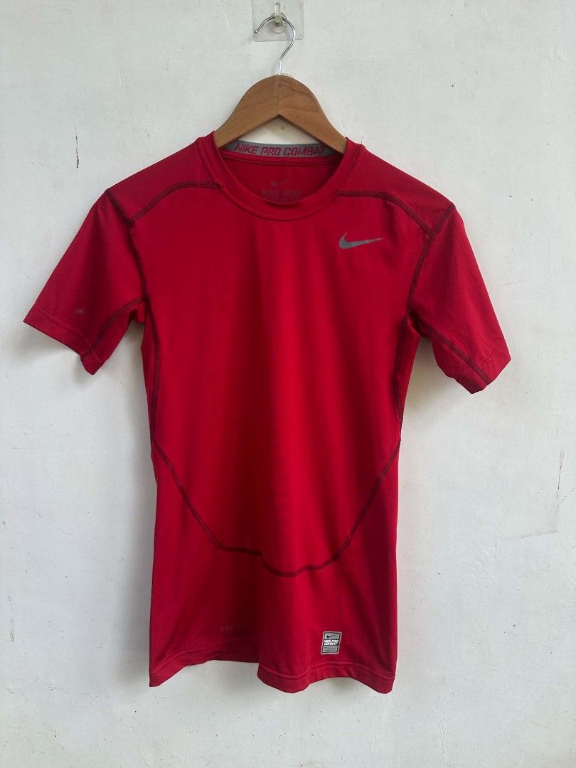 Nike Pro Combat Dri-FIT compression shirt (Category: Activewear) located in Manila. Submitted by nikaiah_finds (Listing ID 1439852873, Image 1). Description: 🛒 ** Nike Pro Combat Dri-FIT compression shirt ** 💯 Excellent Condition 📐 Dimes:L28xW16 (Medium on tag) strechable 🔍 Issue: None 🎨 Color Rate: 9.5 / 10.