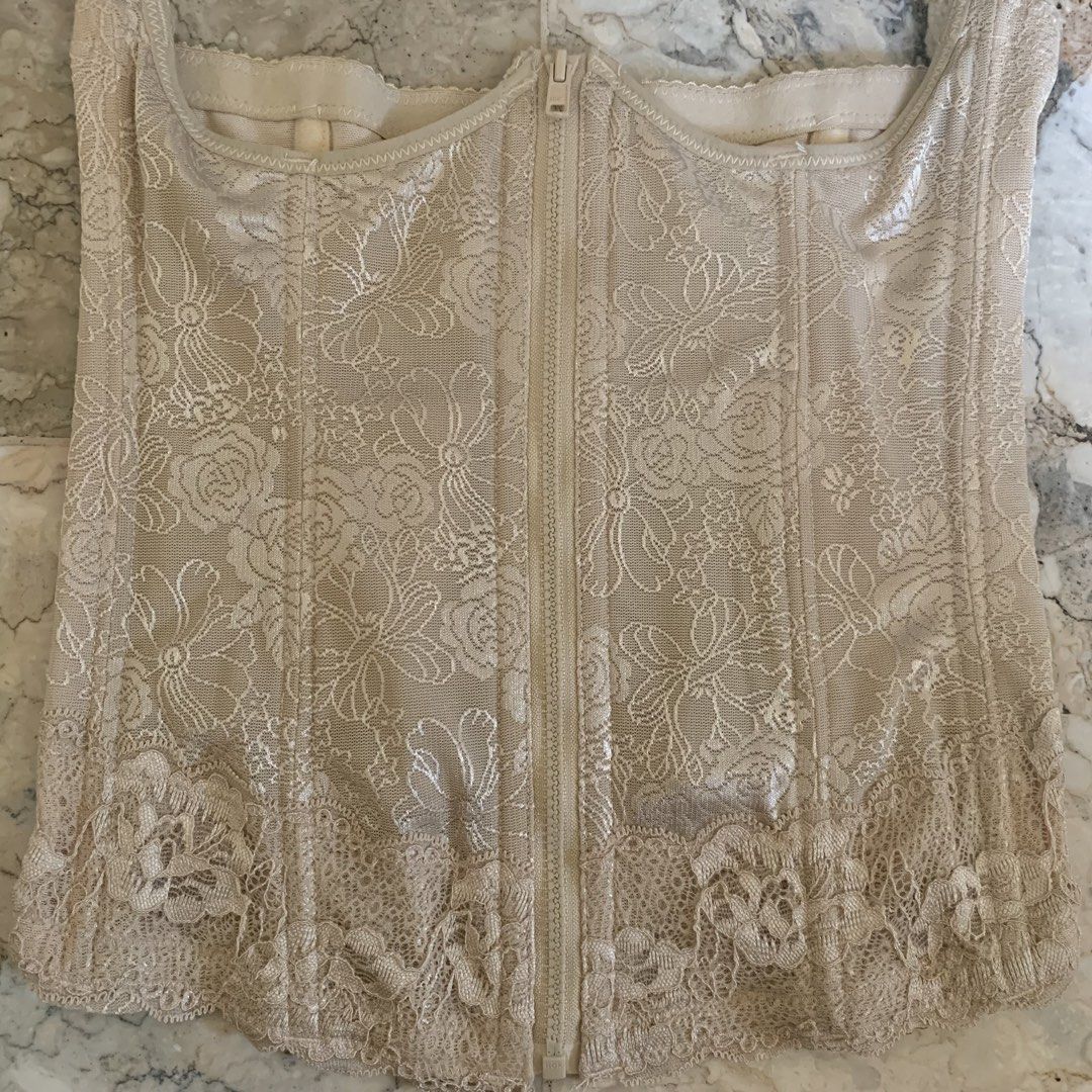 Nude Corset Body Shaper 1 (Category: Undergarments & Loungewear) located in Tarlac. Submitted by closetcleanupsale.ph (Listing ID 1439899525, Image 2). Description: M on tag S/M EUC zip front LP POSTED! .