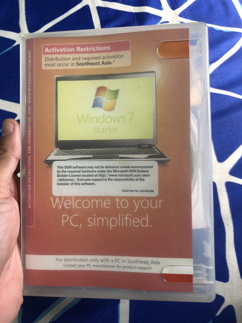 Old Windows installer discs lot set (Category: Software) located in Quezon City. Submitted by markgolveo (Listing ID 1439812028, Image 2). Description: Old Windows installer discs lot set.