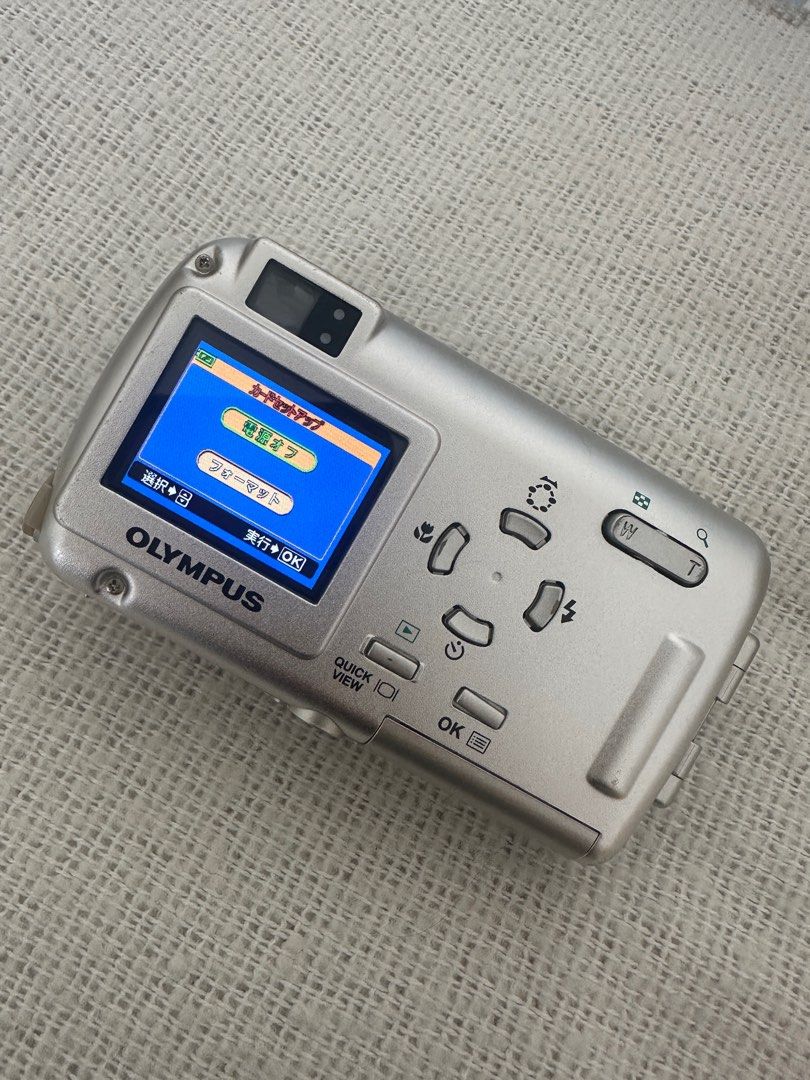 olympus mju 300 (Category: Cameras) located in Manila. Submitted by sjyxoxo (Listing ID 1439819869, Image 3). Description: Sensor: 1/2.5-inch CCD (3.2 megapixels) Lens: 5.8 – 17.4 mm f/3.1–5.2 (3x optical zoom) ISO Range: Auto (80 - 320) Storage Media: xD-Picture Card Weight & Dimensions: 165 grams Body: All-metal, all-weather design with a sliding lens cover Language: Japanese inclusion: universal charger, original battery, sd card, sd adapter, 