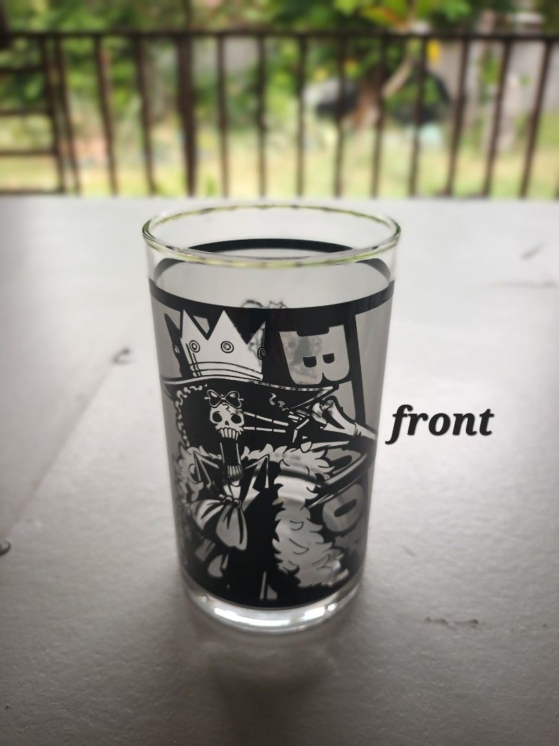 One Piece Character Glasses (Category: Vintage Collectibles) located in Tacurong. Submitted by truestar_eae6a4 (Listing ID 1439949055, Image 1). Description: - SOLD AS A SET - Collectible One Piece glasses featuring Brook, Marco, and Monkey D. Luffy - Perfect for anime and manga fans - Each glass has detailed character art - includes boxes, except for the Brook glass.