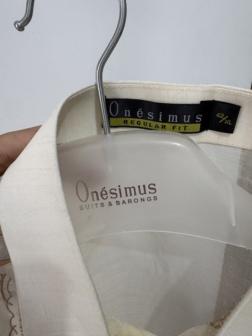 Onėsimus Regular Fit Barong Tagalog (Worn once) (Category: Formal Shirts) located in Balanga. Submitted by assetz (Listing ID 1439968797, Image 2). Description: - Authentic Onėsimus Barong Tagalog - Regular fit - Intricate embroidery on front placket - Sheer, lightweight fabric - Perfect for formal events and cultural celebrations - Comes with a branded garment bag - Worn once - Original price is 4,500 .