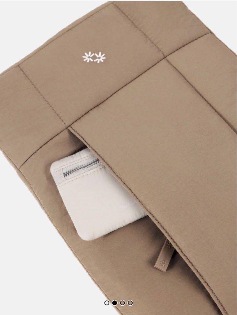 paper bunny laptop sleeve463603197575188482