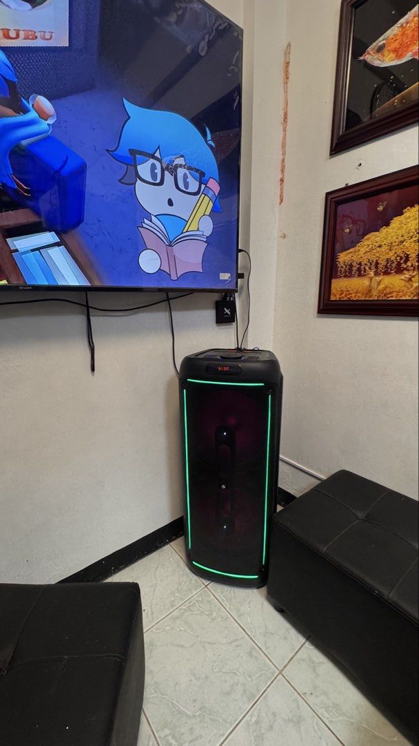 PARTY BOX SPEAKER (Category: Soundbars, Speakers & Amplifiers) located in Manila. Submitted by livepenguin-ed781a (Listing ID 1439963913, Image 2). Description: 7k nlang wala na tawad kasi bago na bago ito 12k bili ko nito 2 beses lang nagamit syaanh pag naka tambak taoos merun narin kami new soynd system Please comment below. Sa interested ako mismo nag deluvered sa house mo- .