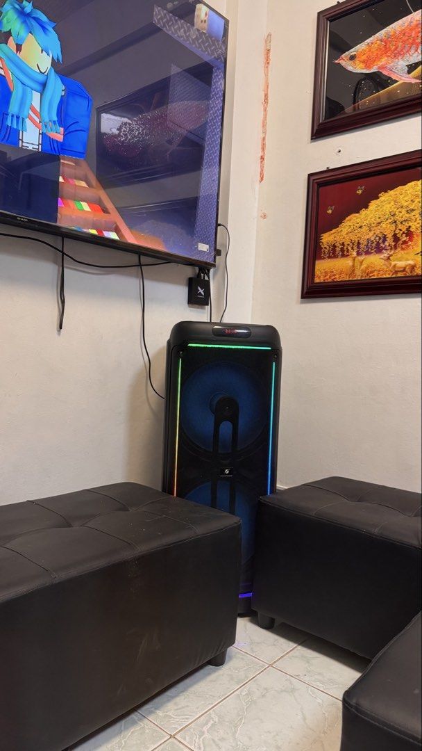 PARTY BOX SPEAKER (Category: Soundbars, Speakers & Amplifiers) located in Manila. Submitted by livepenguin-ed781a (Listing ID 1439963913, Image 3). Description: 7k nlang wala na tawad kasi bago na bago ito 12k bili ko nito 2 beses lang nagamit syaanh pag naka tambak taoos merun narin kami new soynd system Please comment below. Sa interested ako mismo nag deluvered sa house mo- .