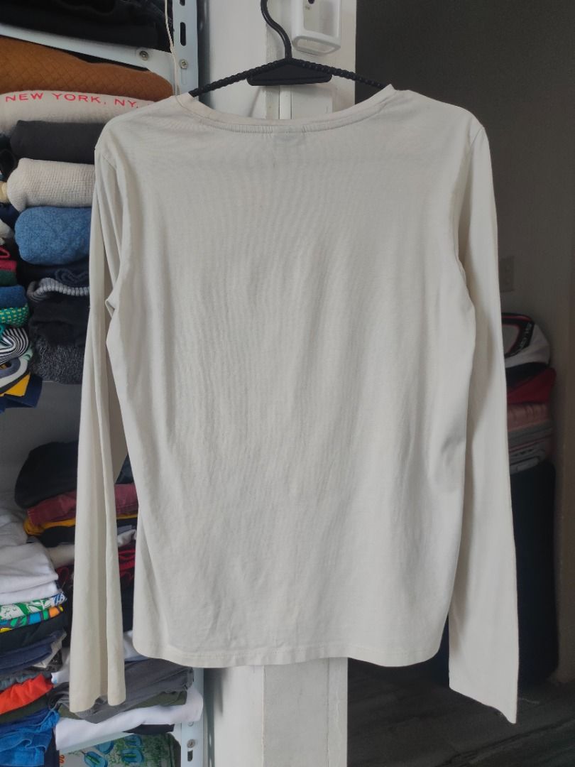 Patagonia Longsleeve shirt - Small (Category: Coats, Jackets and Outerwear) located in Dasmarinas. Submitted by acesteve (Listing ID 1439928049, Image 3). Description: Size in inches: 18 width 23 length No issues or alterations MOP: Gcash.