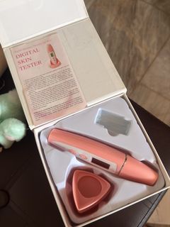 (Category: ) located in . Submitted by thriftchic__ (Listing ID 1439815624, Image 1). Description: .
