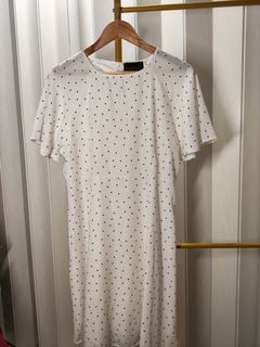 (Category: ) located in . Submitted by mynclothes (Listing ID 1439912629, Image 1). Description: .