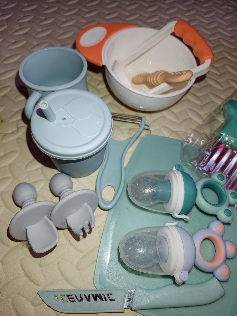 Prelovee baby things for feeding (Category: Weaning & Toddler Feeding) located in Manila. Submitted by jheisjlove (Listing ID 1439814029, Image 2). Description: .