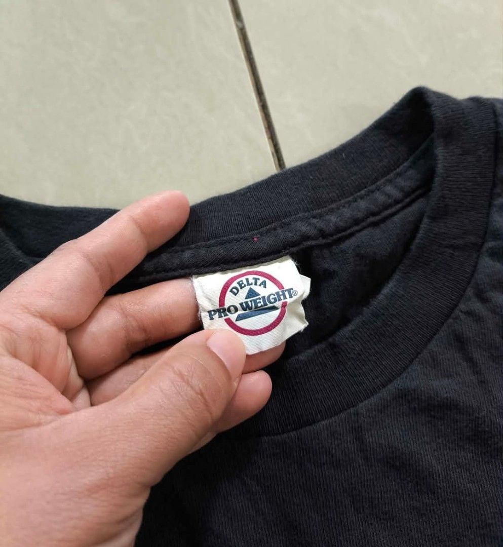 Random Vintage Tee (Category: Tshirts & Polo Shirts ) located in Tayabas. Submitted by last.80 (Listing ID 1439940101, Image 3). Description: Random Vintage Tee Very Good Condition XL (22x28) 380 +SF.
