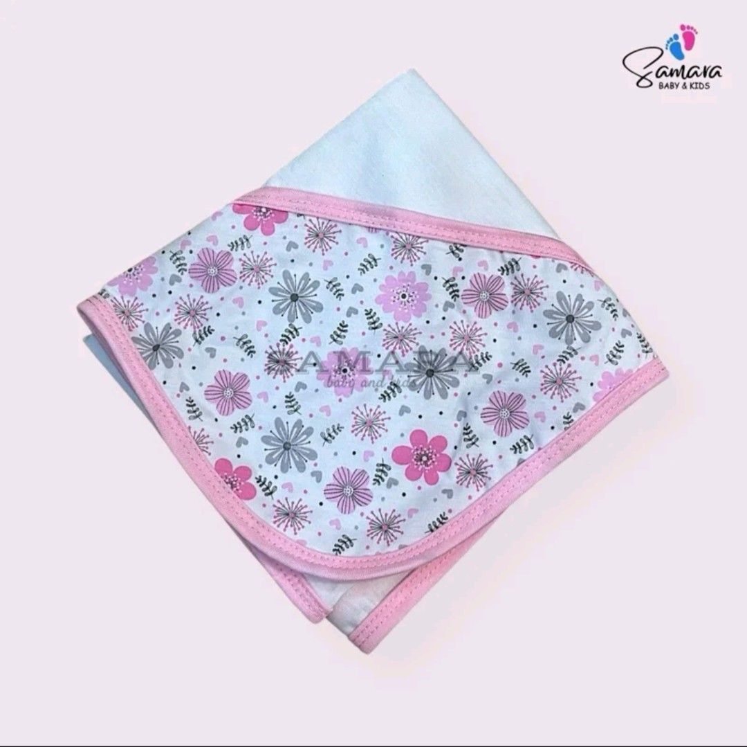 Receiving Blanket Samara Baby & Kids (Category: Other Baby Bathing & Changing Needs) located in Antipolo. Submitted by juniper01 (Listing ID 1439974384, Image 2). Description: - Adorable Samara Baby & Kids hooded towels. - 65 pesos each or 120 for both - 24"x28" - Like new - Available in 'Pink Flowers' and 'Floral Butterfly' designs. - Made with soft, absorbent material for ultimate comfort. - Thin fabric, perfect for summer time - A must-have fo