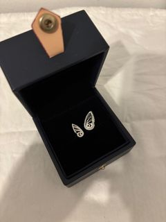 (Category: ) located in . Submitted by sincereselling (Listing ID 1439902258, Image 1). Description: .