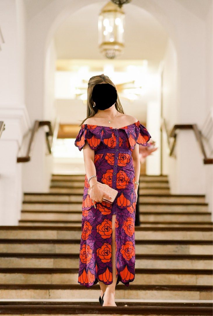 SELF PORTRAIT DRESS (Category: Dresses) located in Muntinlupa City. Submitted by Hellokeith (Listing ID 1439922074, Image 1). Description: Self portrait inspired dress Medium - Large Large on tag.