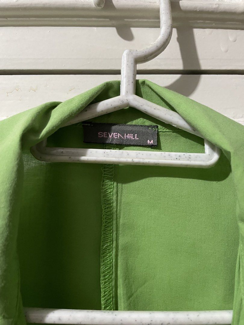 SEVEN HILL | Green Longsleeves Top (Category: Longsleeves) located in Quezon City. Submitted by mikacloset (Listing ID 1439877942, Image 3). Description: - Seven Hill top - Size: Medium - Color: Vibrant Green - Features: Long sleeves, collared neckline, tie waist, button-down front.
