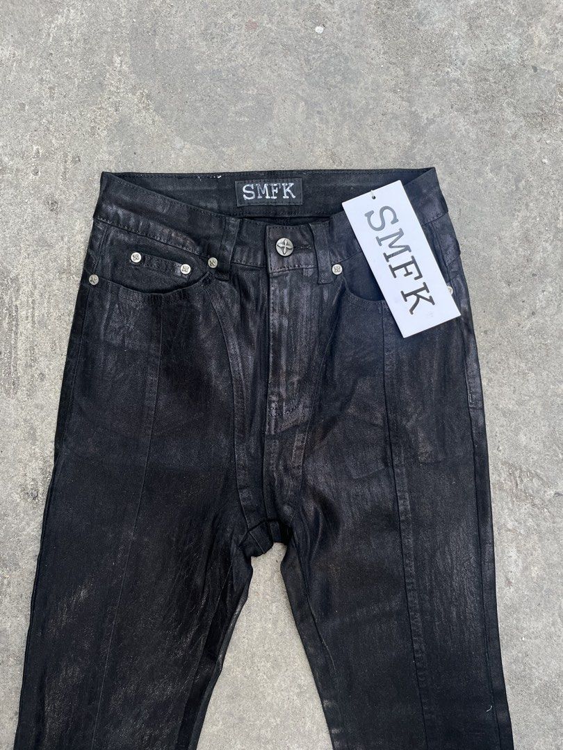 SMFK Compass Wild Waxed Denim Flared Jeans (Category: Jeans) located in Cavite. Submitted by kulotjunks (Listing ID 1439899817, Image 3). Description: SMFK Compass Wild Waxed Denim Flared Jeans Size: Small Waist: 26 Length: 41 Thigh: 8 Hem: 9 Brand new 🏷️ Price: ₱2500 .