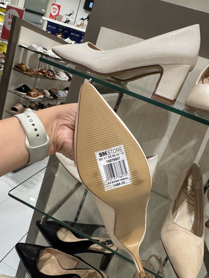 So fab heels - beige (Category: Heels) located in Quezon City. Submitted by d.archive (Listing ID 1439934908, Image 2). Description: Sofab beige pointed to shoes Size 37 Used once for an event Super like new With box, complete with receipt RFS: won’t use anymore since this is just a back up shoes coz i left my heels that time..