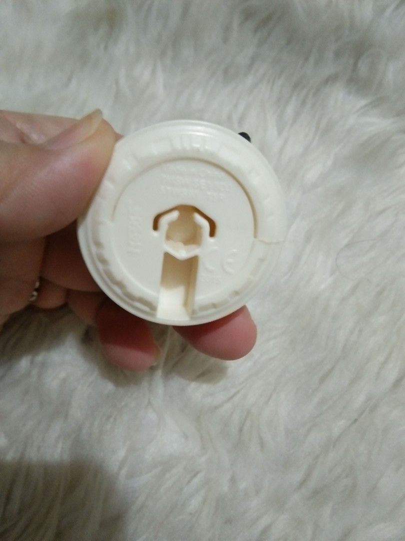 Star Wars BB-8 Mini Toy (Category: Character Goods) located in Quezon City. Submitted by eidorableshop (Listing ID 1439961607, Image 3). Description: - Mini BB-8 toy from the Star Wars franchise. - Features the classic white, orange, and black design. - Includes a compartment at the bottom, ideal for batteries or small items. - A must-have for any Star Wars enthusiast or collector..