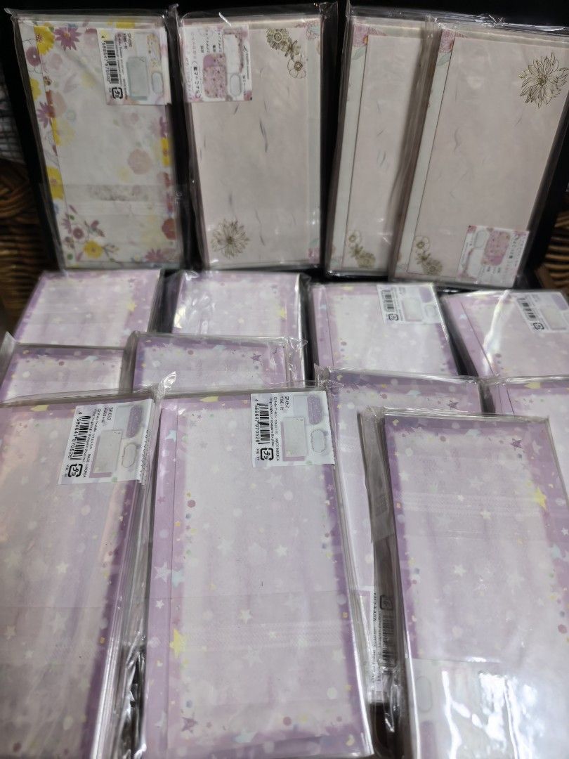 Stationery 1 set 10pesos (Category: Stationery & School Supplies) located in Rizal. Submitted by gkstcenit (Listing ID 1439988807, Image 1). Description: - 1 set 10pesos 1pack/5sets 40pesos Available 100sets Adorable stationery set - Features a lovely star and gradient design - Perfect for writing letters, notes, or journaling - Great for personal use or as a gift.