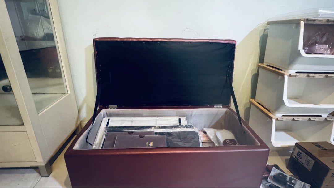 Storage seat463904299675166721