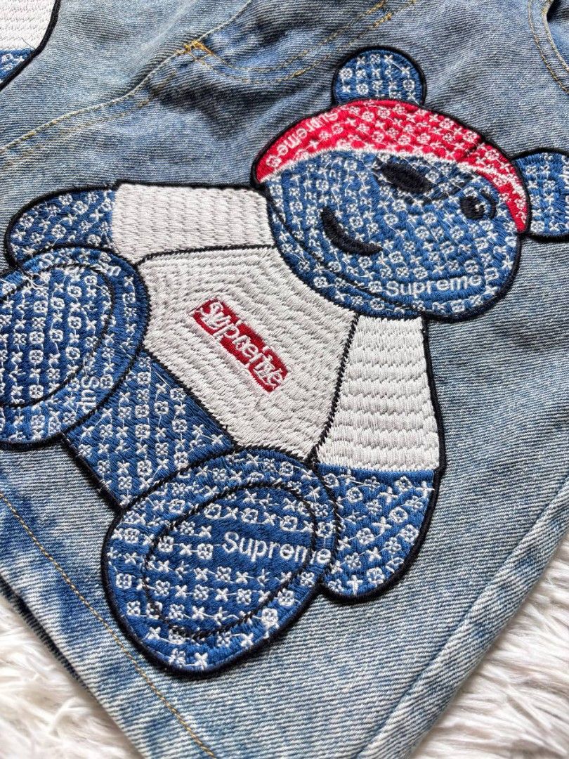 Supreme Lv Emroidered Bear Design Skirt (Category: Everything Else Others) located in Catbalogan. Submitted by kristinapi (Listing ID 1439831594, Image 2). Description: Dimes: 27 W 15.5 L Color rate: 9/10.