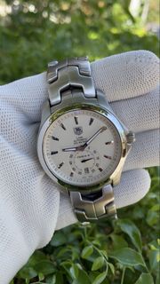 (Category: ) located in . Submitted by WellWatchesss (Listing ID 1439817129, Image 1). Description: .