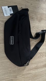(Kategori: ) berada di . Dikirim oleh sofieholic_shop (ID iklan 1439793683, Gambar 1). Deskripsi: .