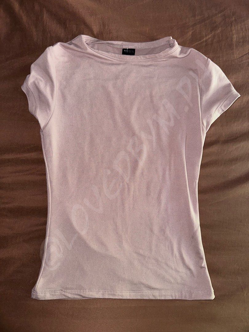 Taupe Plain Bodycon Fitted T-shirt (Category: Shirts) located in Taguig. Submitted by lovedbym.sell (Listing ID 1439806778, Image 1). Description: RFS: decluttering - Fitted Taupe t-shirt - Short sleeves - Round neckline - Soft, lightweight fabric - Classic, versatile design - Easy to pair with different bottoms.