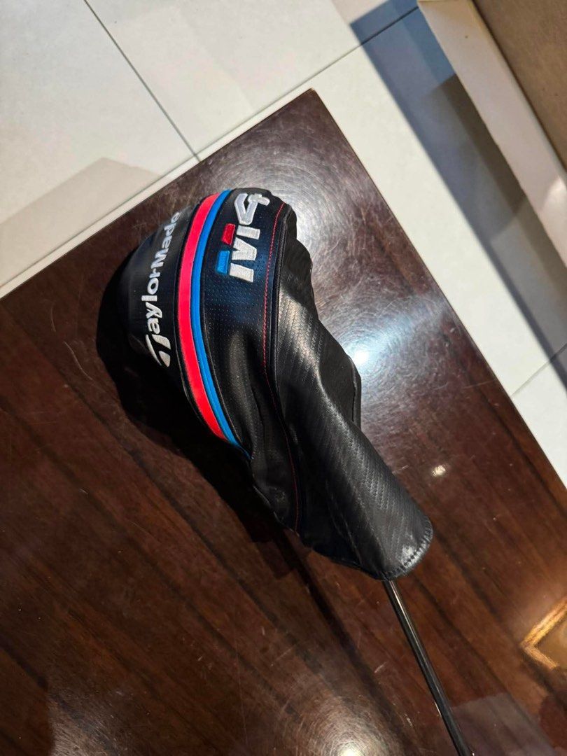 TaylorMade M4 Driver (Category: Golf) located in Quezon City. Submitted by prebyp (Listing ID 1439878283, Image 1). Description: - TaylorMade M4 driver - Black shaft - Golf Pride grip - 10.5-degree loft - Includes original head cover.