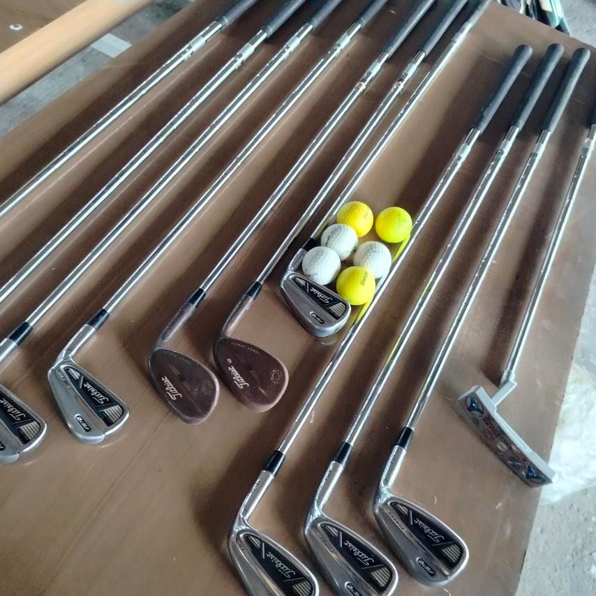 Titleist AP2 Forged Golf Club Set (Category: Golf) located in Quezon City. Submitted by eromee (Listing ID 1439834992, Image 2). Description: - Titleist AP2 Forged Irons (3-9, PW, SW) - Includes a putter - Comes with golf balls - Well-maintained condition - Ready for the course.