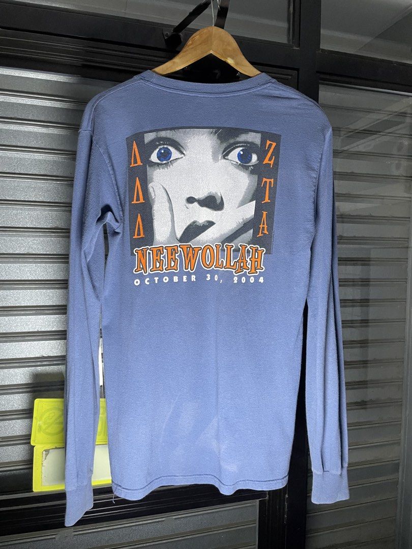 Vintage 2004 Neewollah Long-sleeve (Category: Tshirts & Polo Shirts ) located in General Santos City (Dadiangas). Submitted by a.rt.eyes (Listing ID 1439824742, Image 1). Description: Actual size medium Dimension width 20 length 29 Verygood condition Color rate 9/10 Need wash Issue crackprint and may maliit na butas sa underarm Location general santos city .
