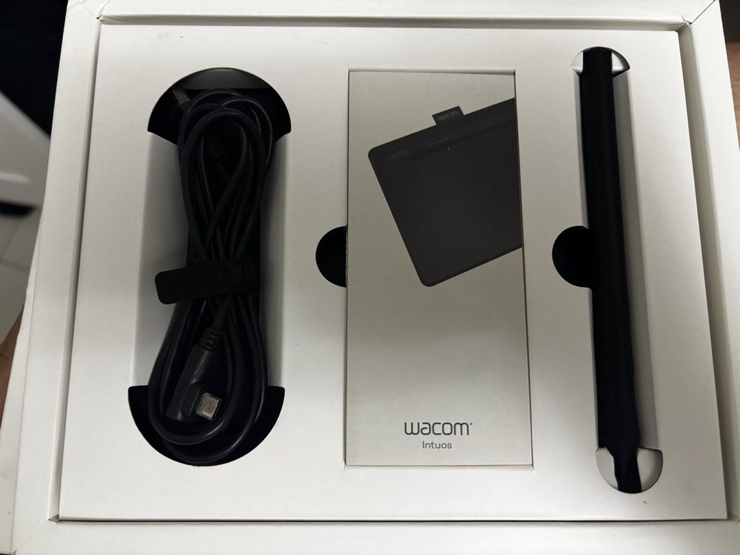Wacom Intuos463865733165895681