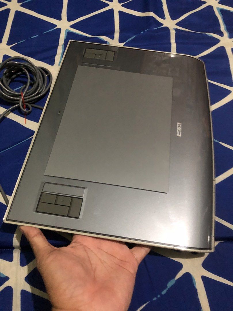 Wacom Intuos 3 Graphics tablet missing pen (Category: Mouse & Mousepads) located in Quezon City. Submitted by markgolveo (Listing ID 1439949861, Image 2). Description: Wacom Intuos 3 Graphics tablet missing pen Tested working detected over pc laptop Missing its pen.