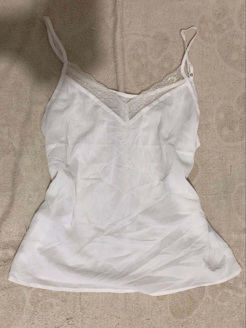 WHITE LACED CAMI TOP (Category: Others Tops) located in Bulacan. Submitted by kellythrifts (Listing ID 1439844721, Image 1). Description: .