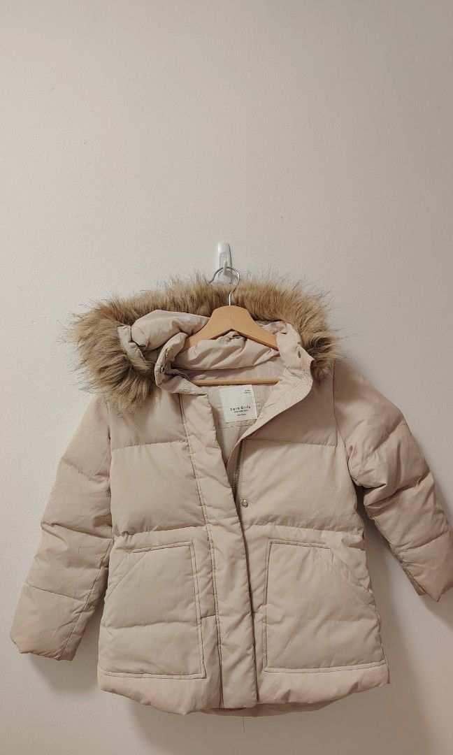 Winter Jacket (Category: Babies & Kids Fashion) located in Singapore. Submitted by fastlion_7d9559 (Listing ID 1439942339, Image 2). Description: .
