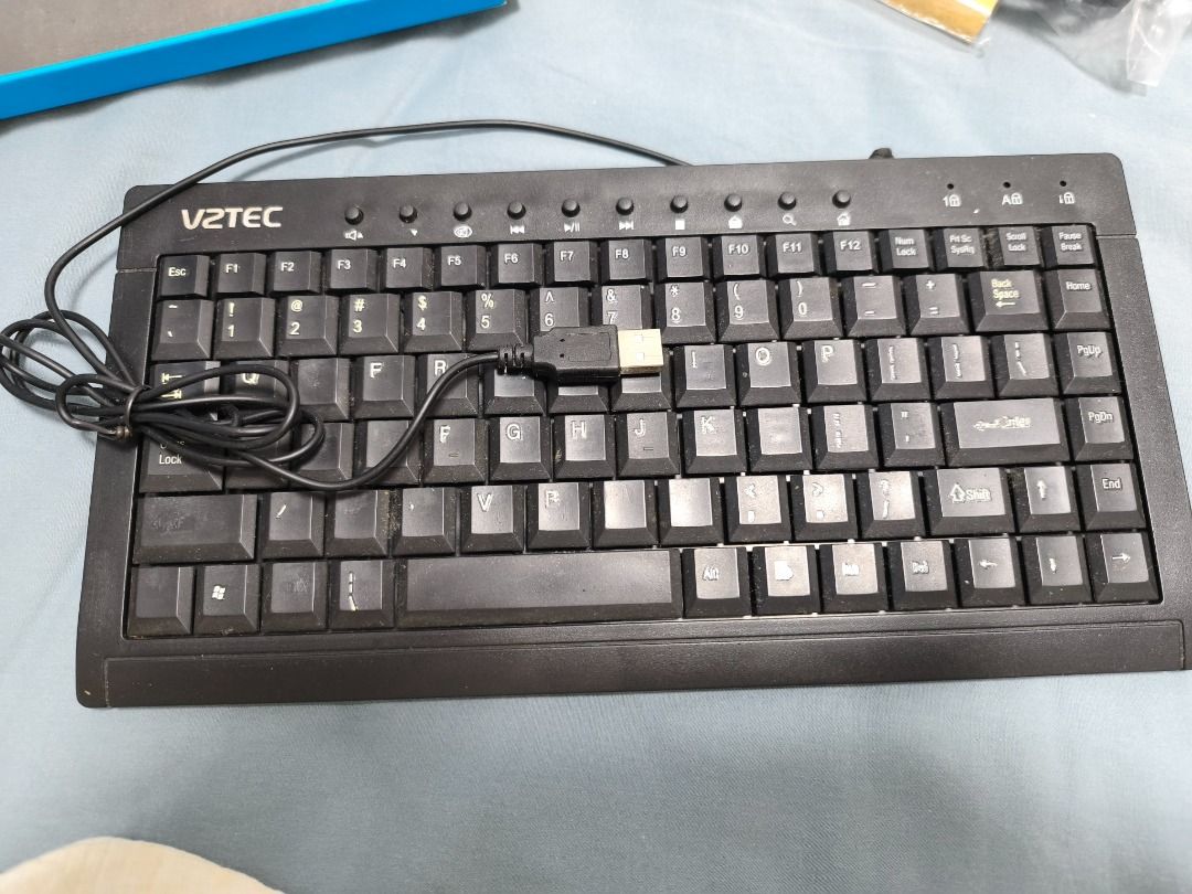 Wired Keyboard - Black464106942608199680