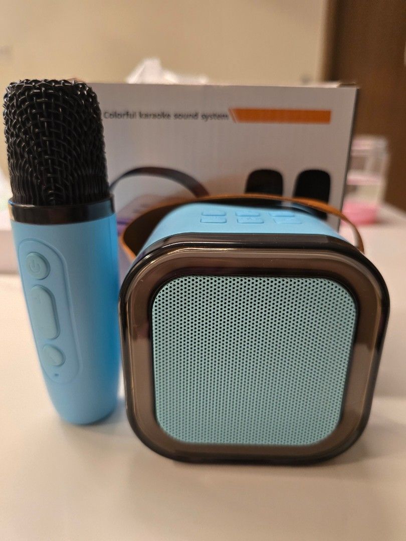 Wireless Karaoke Speaker System with Microphone480401532944404483