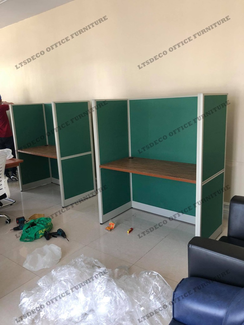 WORKSTATION TABLE DESK CUBICLES OFFICE PARTITION FURNITURES, Furniture ...