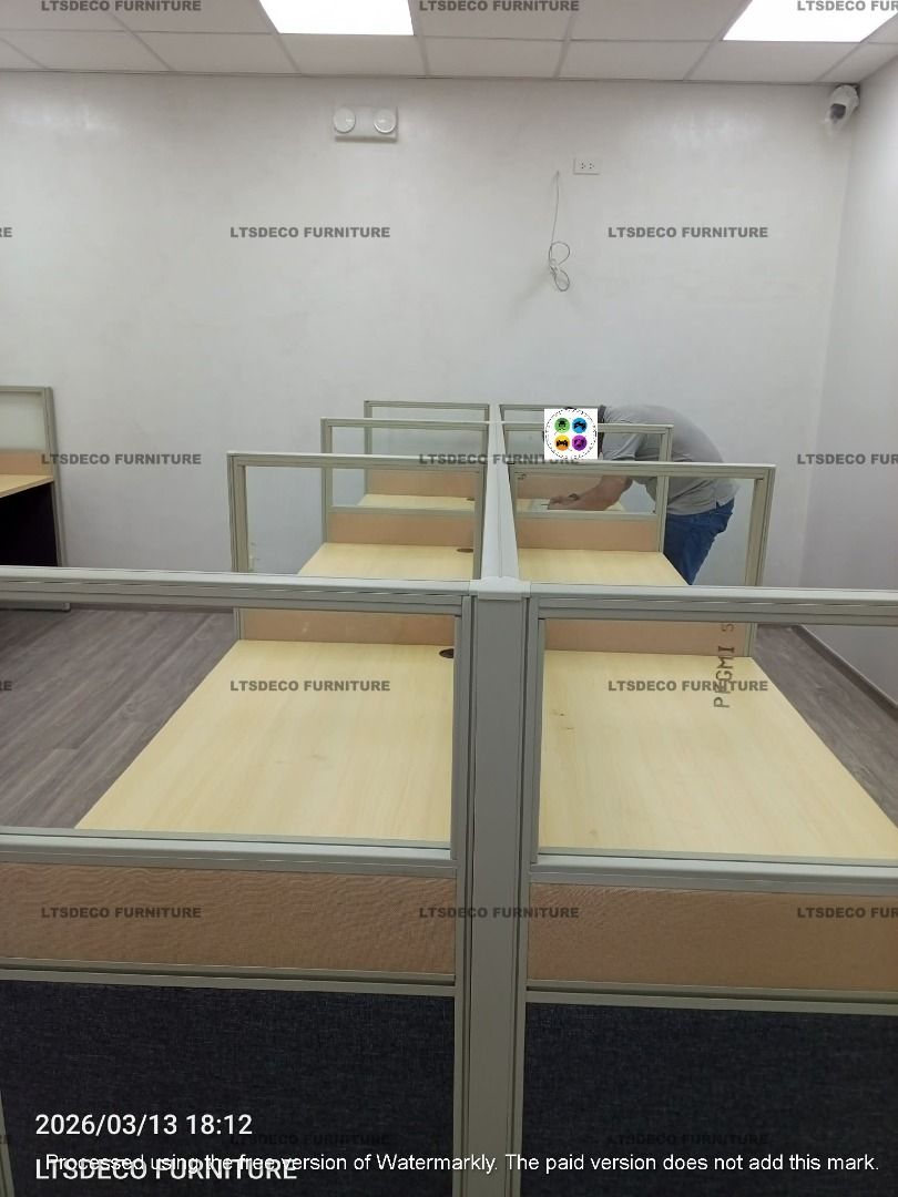 WORKSTATION TABLE OFFICE PARTITION FURNITURES CUSTOMIZED WITH GLASS ...