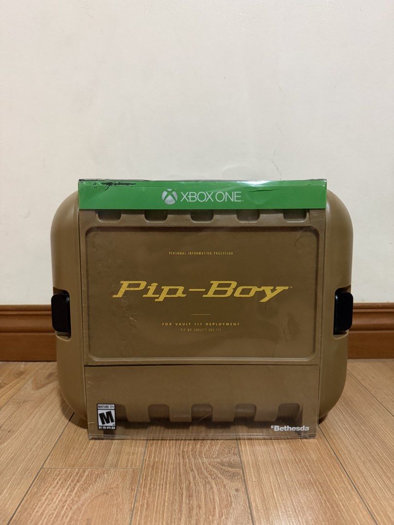 XBOX ONE Fallout 4 Pip Boy Edition (Category: Xbox) located in Mandaluyong City. Submitted by imagsan (Listing ID 1439812317, Image 1). Description: For Sale: XBOX ONE Fallout 4 Pip Boy Edition Price: 7,500 ITEM Description: 2nd Hand Used Box Condition 7/10 - (See Pics) I’ll Throw in a FREE Fallout 76 Steelbook Contact No. Will be given upon dibs or Buyer Location: Meetup or Pickup (Lalamove) Puregold Kalentong Makati Area.