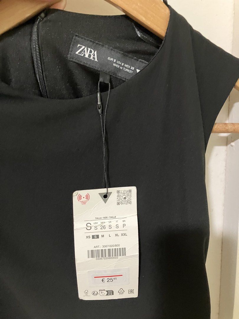 Zara Black Sleeveless Dress (Category: Dresses) located in Makati City. Submitted by rubyaltiche (Listing ID 1439852765, Image 3). Description: - Zara black sleeveless dress - Flattering ruched side detail - Size: S - Made in Turkey - Back zipper closure - Original price: "€25".